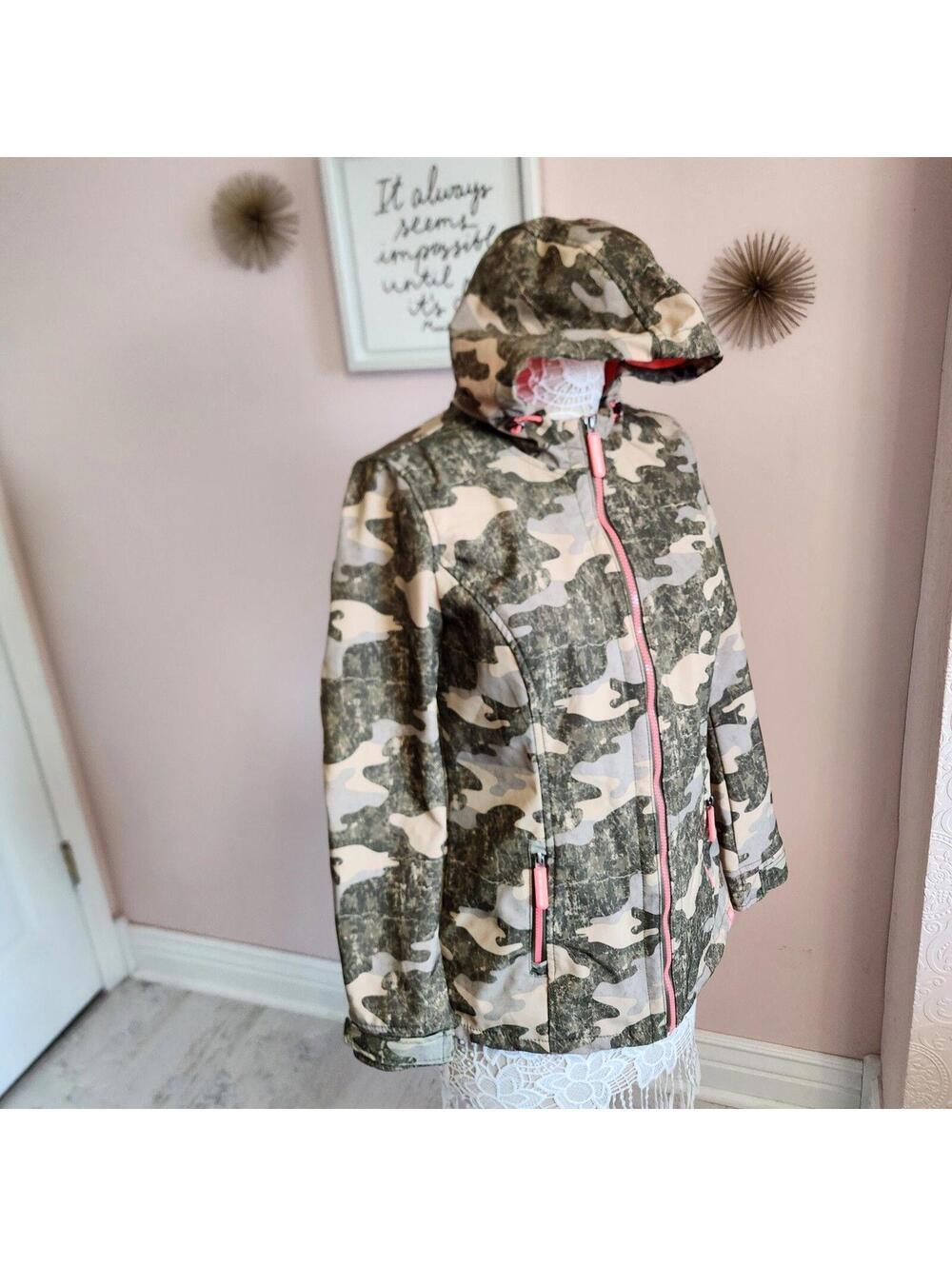 Jean Pascals Camo Soft Shell Jacket Pink Trim Hooded 40 M